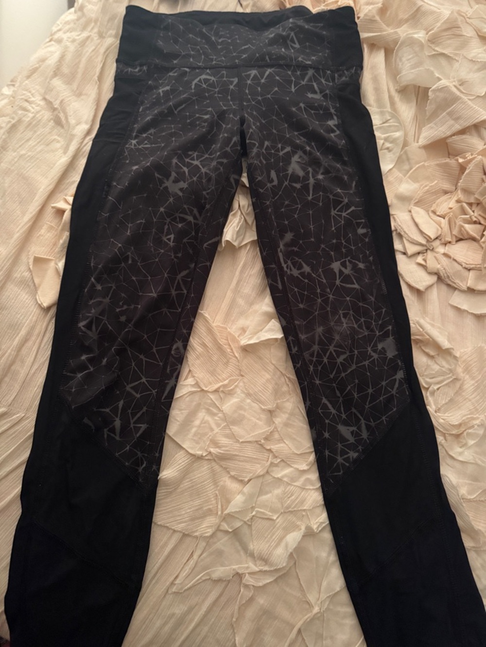 lululemon athletica Black Leggings with Gray Geometric Print